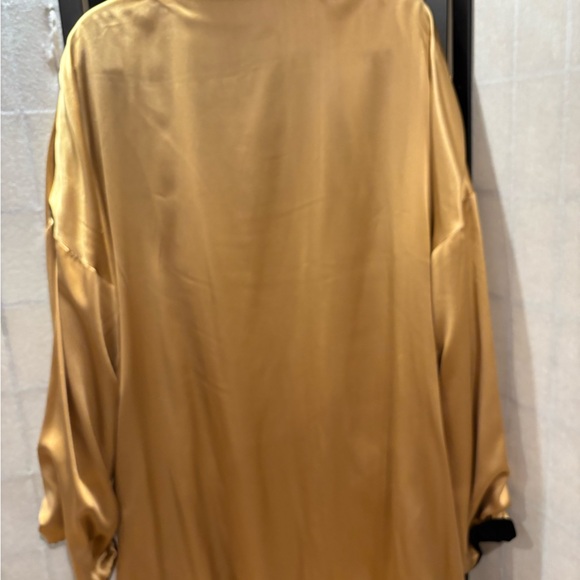 Folio Saks Fifth Avenue Black and Gold reversible Velvet Jacket - Picture 6 of 9